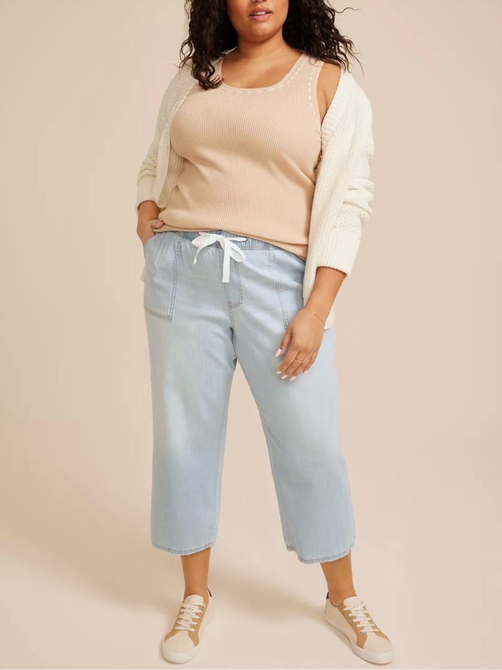 Maurices high rise light soft straight cropped jean size XL short